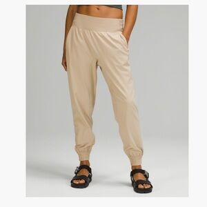 Lululemon Sun Setter Joggers Beige 8